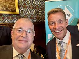 Retired Seattle councilmember meets at waterfront