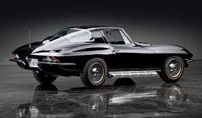 The sting ray really shows where the corvette legacy came into its own. 1963 1968 Chevrolet Corvette C2 Top Speed