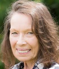 Dianne Slater's Instagram, Twitter & Facebook