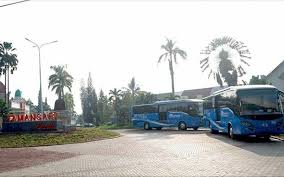 Or junior (suffix), a name suffix. Jr Connexion Buka Rute Baru Bogor Jakarta Tarif Mulai Rp15 000 Ekonomi Bisnis Com