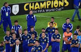 على الارجنتين نسيان الماضي والتطلع للمستقبل. Ù…Ù†ØªØ®Ø¨ Ø§Ù„Ø£Ø±Ø¬Ù†ØªÙŠÙ† Ø¹Ù„Ù‰ Ù…Ø± Ø§Ù„ØªØ§Ø±ÙŠØ® Ø§Ù„Ù…Ø±Ø³Ø§Ù„