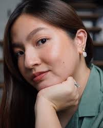 Joyce Ching's Instagram, Twitter & Facebook