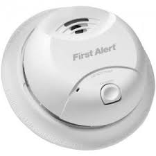 Hi all, i have 6 smoke detectors at home, and noticed that 4 of them had a blinking green light. First Alert Fat1039824 Combination Smoke Carbon Monoxide Alarm With Voice Location Fire Extinguisher Mounts Brackets Saidli Safety Security