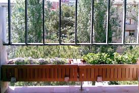 The raised garden bed is a boxy unit that allows you to plant flowers, herbs, and vegetables just about anywhere outdoors. Pin On Gardens And Gardening Tips