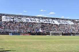 El torneo argentino es muy parejo, quedó reflejado en este torneo y los anteriores, uno le puede ganar a cualquiera y el más regular es el que saca la diferencia. Es La Hinchada Numerosa Central Cordoba Santiago Facebook