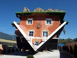 Harta strandul balaton 800 m casa cu susul in jos 400 m. Casa Cu Susul In Jos In Szymbark Polonia Cu Susul In Jos La Propriu 10 Cladiri Ce Pot Scoate Pe Oricine Din Zona De Confort