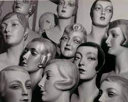 Kitsch Art Photo Mannequin Heads Female Wig By Eclecticforest Photo Mannequin Buste Mannequin Dessin De Mode