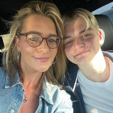 Super excited! My page turner has arrived! Can't wait to get in bed tonight  to lazily start The Crash! Have noticed everyone's mixed reviews 😂. Just  finished Verity & really enjoyed