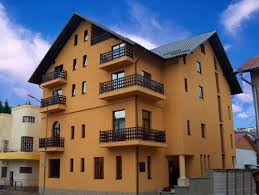 Vatra dornei (în germană dorna watra, în maghiară dornavátra) este un municipiu în județul suceava, bucovina, românia, format din localitățile componente argestru, roșu, todireni și vatra dornei (reședința). Vremea Vatra Dornei Starea Vremii Freemeteo Ro