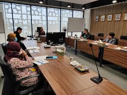 Jabatan pelajaran negeri sarawak pra upsr 2012 bahasa inggeris paper 1 014/1 julai 50 minit lima puluh minit jangan buka kertas soalan ini sehingga diberitahu 1. Koperasi Koperkasa Sarawak Berhad