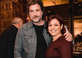 Σε τηλεφωνική σύνδεση είχαν στο καλύτερα δεν γίνεται την μαριάννα τουμασάτου, η οποία μίλησε για όλες τις καταιγιστικές εξελίξεις των τελευταίων. Marianna Toymasatoy Ale3andros Stayroy 3ana Mazi Sthn Thleorash