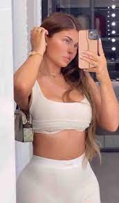 (an omish dress, if you will.) Kylie Jenner Deletes Edited Instagram Snap With Impossibly Smooth Skin Capital