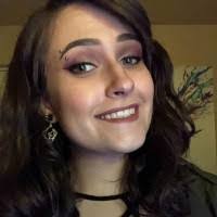 Elizabeth Dopp's Instagram, Twitter & Facebook