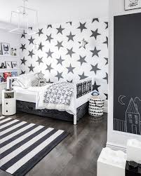 Dekorasi kamar cowok warna hitam : 8 Inspirasi Desain Interior Kamar Tidur Bagi Penyuka Warna Hitam Putih Arsitag
