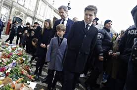 This site uses cookies to deliver our services, improve performance, for analytics, and (if not signed in) for advertising. Prinz Henrik Von Danemark Seine Familie Begleitet Den Sarg Panorama Stuttgarter Zeitung