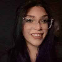 Angela Markland's Instagram, Twitter & Facebook