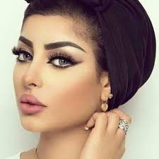 Pin By Angela Garcia On Maquillajes Un Art Fashion Makeup Arabic Hairstyles Beautiful Makeup