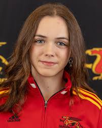 Our next first year is Jaylin McNeil! Jaylin is majoring in Molecular  Biology & Genetics. Her go to Starbucks order is a strawberry açaí lemonade  with light ice & extra strawberries :)