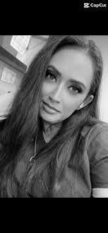 Jennifer Deck's Instagram, Twitter & Facebook