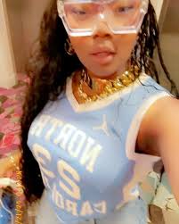 BOIII I’m silent.. & 𝘀𝘁𝗮𝗻𝗱 𝗼𝗻 𝗪𝗛𝗔𝗧𝗘𝗩𝗔😘,  #bootybraidsandshorts, #braidseason, #spring2024, #vickybeez,  www.shopvickybeez.com, Braids: @lavishly.braided