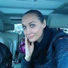 В ноябре 2017 года евгения власова попала в реанимацию и перенесла сложную операцию. Novost O Smerti Evgenii Vlasovoj Fejk Kommentarij Mamy Pevicy