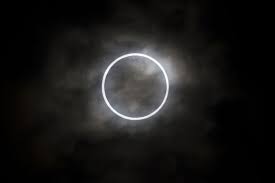L'éclipse solaire annulaire du 21 juin 2020 : Une Eclipse Type Cercle De Feu Ne Sera Visible Qu Un Peu Plus D Une Minute Cette Nuit