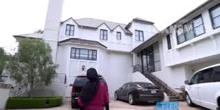 Check spelling or type a new query. 5 Artis Ini Punya Rumah Di Luar Negeri Bukti Tajir Melintir Merdeka Com