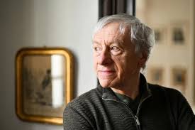 Writer Jean-Christophe Rufin injured in attack outside his Bourges home
