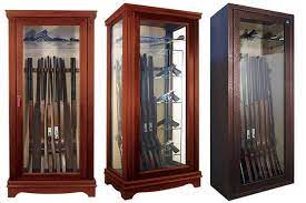 Le norme sulla custodia delle armi non hanno subito modifiche negli ultimi anni ed essa è da sempre da effettuare con la massima diligenza. Armadiportafucili Armadi Portafucili E Fuciliere In Acciaio Legno O Vetro