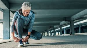 A more fitted toe box will give the runner an enhanced feeling of control. How Should Running Shoes Fit Woman Home