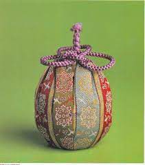 collector s corner zen and chado including textiles used in the japanese tea ceremony tea ceremony japanese tea ceremony japanese tea