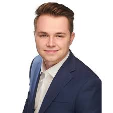 Real Estate Agents in 18433