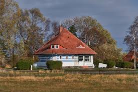 Ihr ruhm war ja unter filmschaffenden und publikum ungebrochen und sollte nun für die reputation der neuen machthaber herhalten müssen. Hiddensee 11 Spannende Infos Fur Deine Reise Auf Die Kleine Ostseeinsel