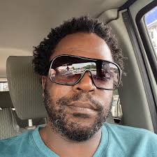 Justin Monday (@mondayviolins) • Instagram photos and videos