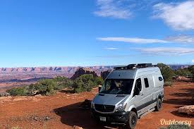 Not only is this class b four wheel drive, but it has some details that are missing in a lot of other drivable rvs. Small Rv Rentals Hot Deals On A Small Mini Or Compact Rv Rvblogger
