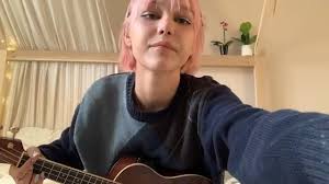 That song feels like it fits for r as a kid. Grace Vanderwaal