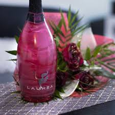 Happy Valentines Day With Laurea Wine I Laurea Royal Red Laureawine Laureawine Royal Royalred Win Happy Valentines Day Royal Red Happy Valentine