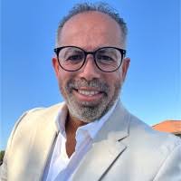 Luz Veloz Email & Phone Number