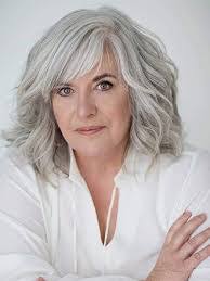 Michelle Macneil's Instagram, Twitter & Facebook