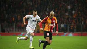 Fakat var incelemesi sonrasında ofsayt kararı ile gol iptal edildi. Galatasaray Kupaya Veda Etti