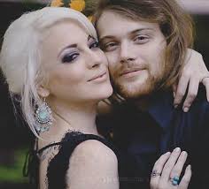 Who is Jamie Doe dating? Jamie Doe boyfriend, husband