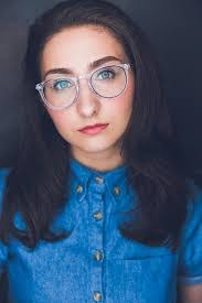 Alexis Molnar's Instagram, Twitter & Facebook