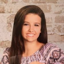 Hattie Ewing's Instagram, Twitter & Facebook