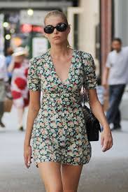 I would like to know if taking gabapentin will help with the creepy crawling feeling i get. Elsa Hosk Shows Off Her Long Legs Soho Nyc June 2016 Celebrity Street Style Street Style Models Elsa Hosk Style