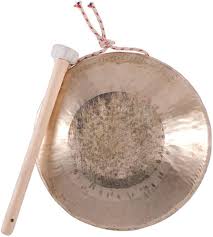 Amazon.co.jp: HYQHYX ゴング 鐘  ラウンドハンマー付きの純粋な手作りのゴング楽器、中国の伝統的な打楽器真鍮ゴング、ホームオフィスのお祝いに最適(Color:treble,Size:)  : 楽器・音響機器