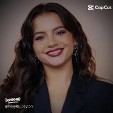 Meet Isabela: A Trendy Mom Embracing Style & Self-Care