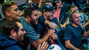Limited time sale easy return. Z Event 2019 Quand L Armee De Squeezie Detruit Les Streamers Du Monde Entier Dexerto Fr