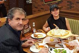 Gazini christiana jordi ganados v : Look Gazini Ganados Finally Meets Her Palestinian Father Abs Cbn News