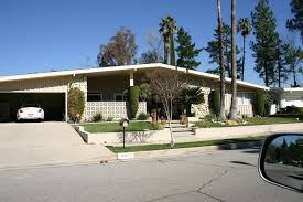 Deauville Homes Tarzana Ca 1963 In 2020 Front Patio Patio Mid Century Modern House