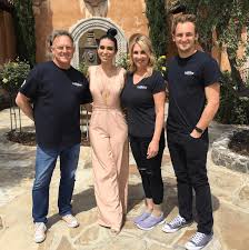 Marshall Group Bachelor House Family Photo Bachelorette Bachelor Bachelor Nation Bachelorette